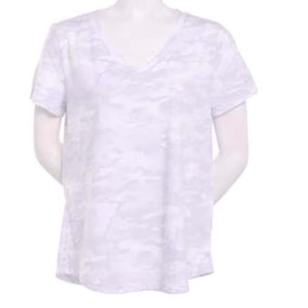 Calvin Klein Short Sleeve V Neck Tee in Camo Silver Dust Size: XL